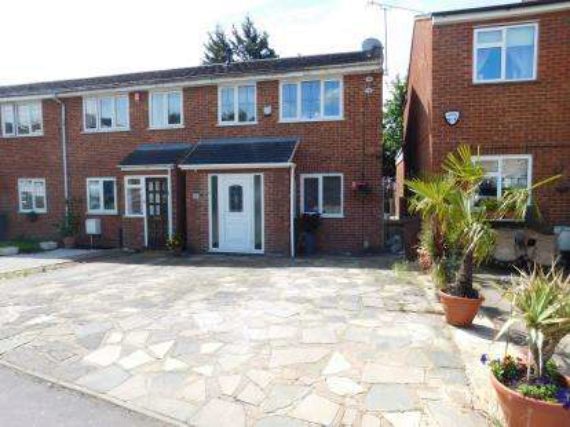3 Bedroom End of Ter...